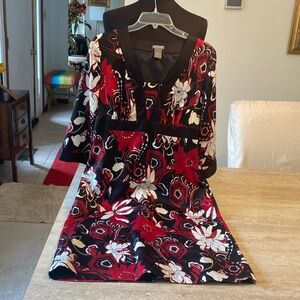 NWOT Ann Taylor dress w/side zipper, see measurements in photos below. No flaws